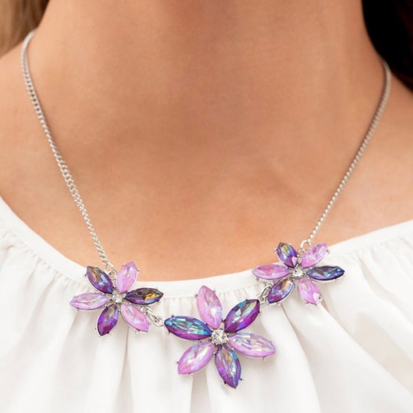 Meadow Muse - Purple necklace - Picture 2 of 2